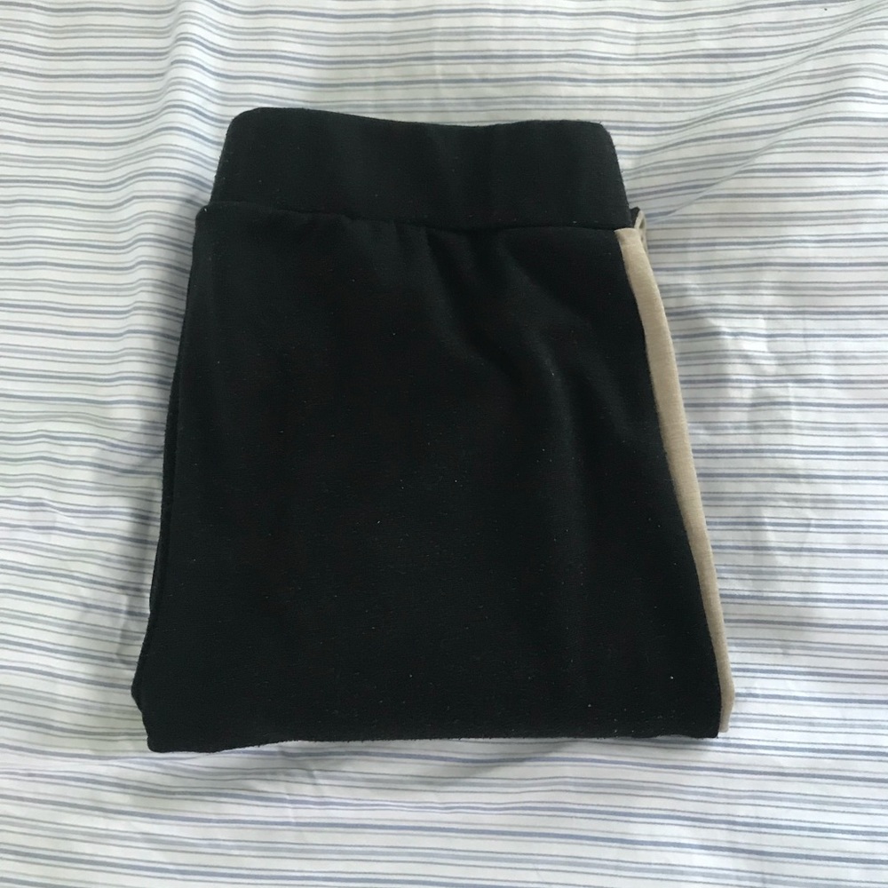 Romeo and Juliet Couture Leggings